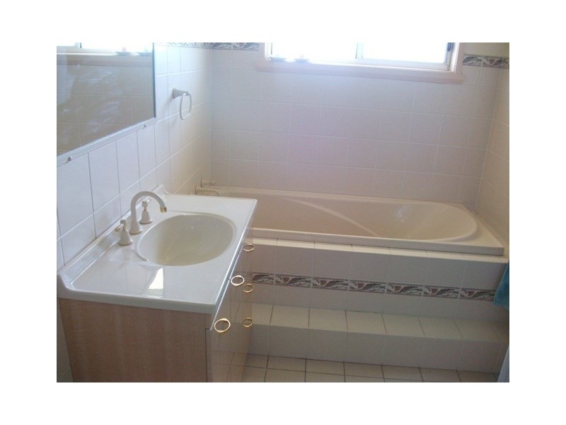 1 Ibis Crescent, Orange NSW 2800