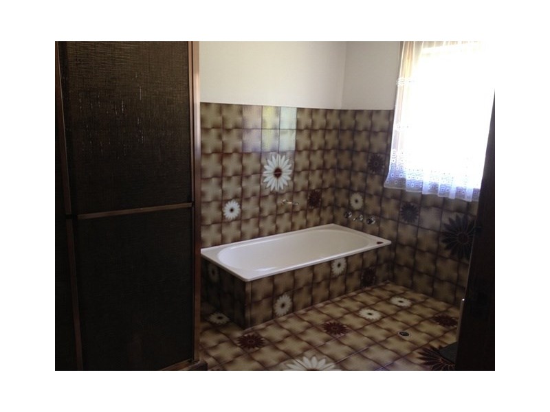 9 Pulari Place, Orange NSW 2800