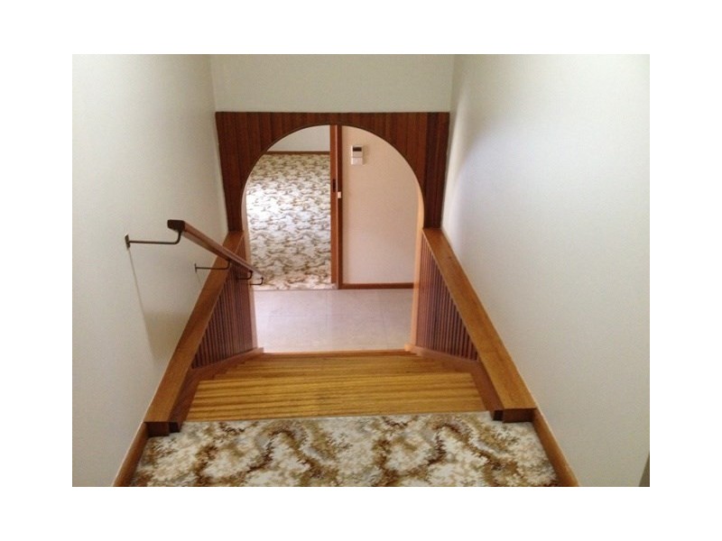 9 Pulari Place, Orange NSW 2800