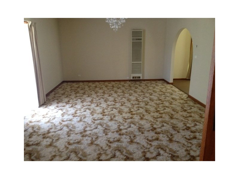 9 Pulari Place, Orange NSW 2800