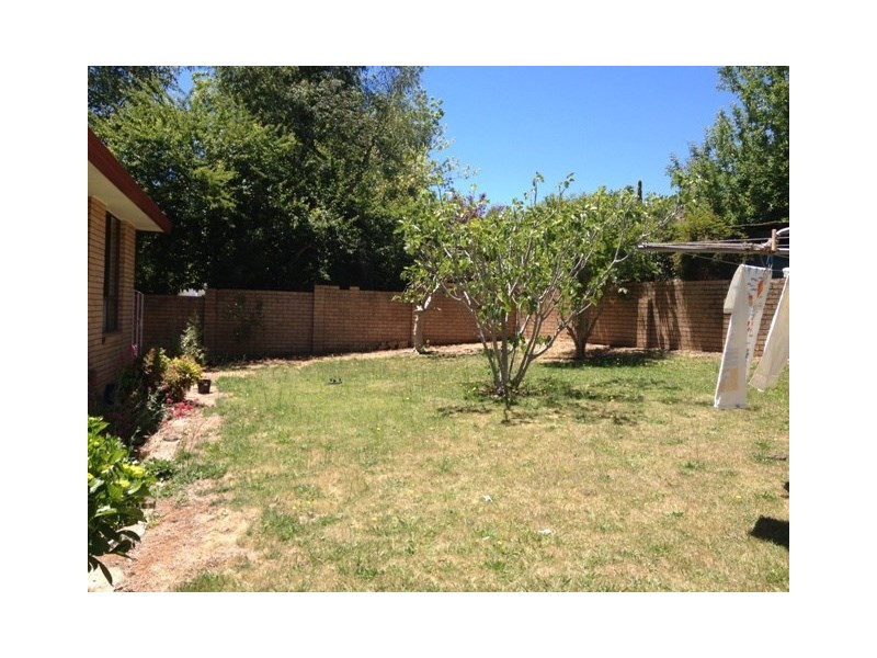 9 Pulari Place, Orange NSW 2800