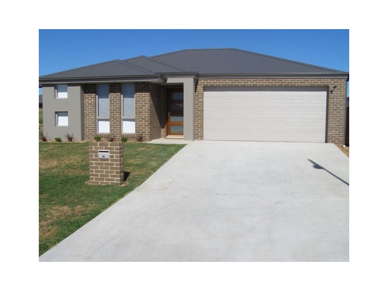29 Diamond Drive, Orange NSW 2800