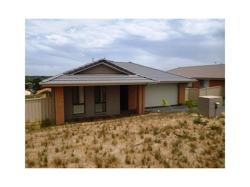 40 Honeyman Drive, Orange NSW 2800