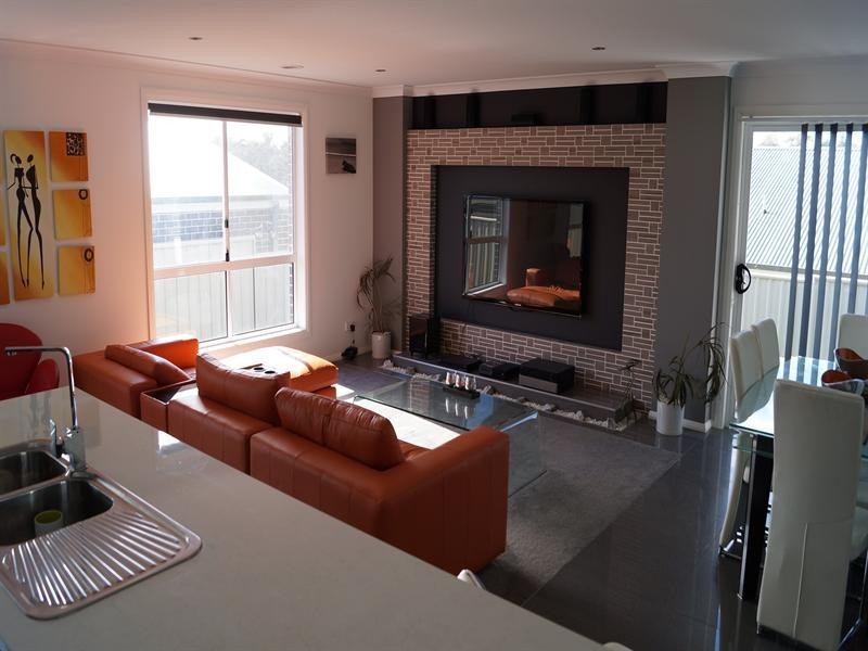 10 Dimboola Way, Orange NSW 2800