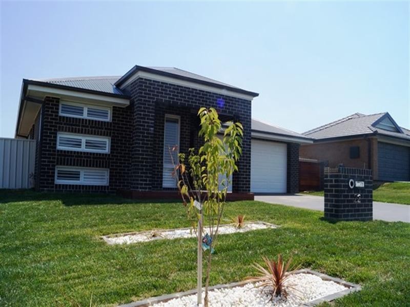 22 Molloy Drive, Orange NSW 2800
