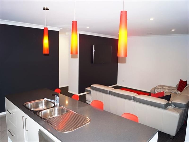 22 Molloy Drive, Orange NSW 2800