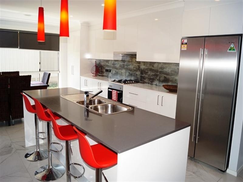 22 Molloy Drive, Orange NSW 2800