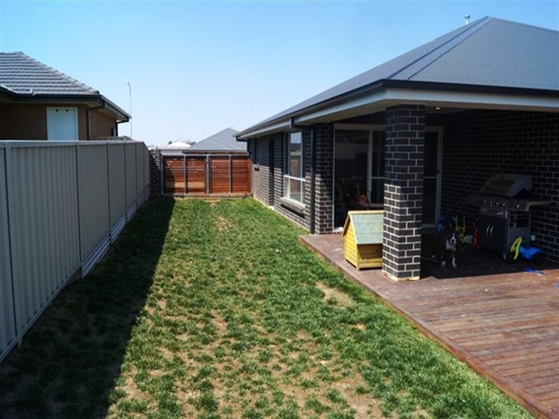 22 Molloy Drive, Orange NSW 2800