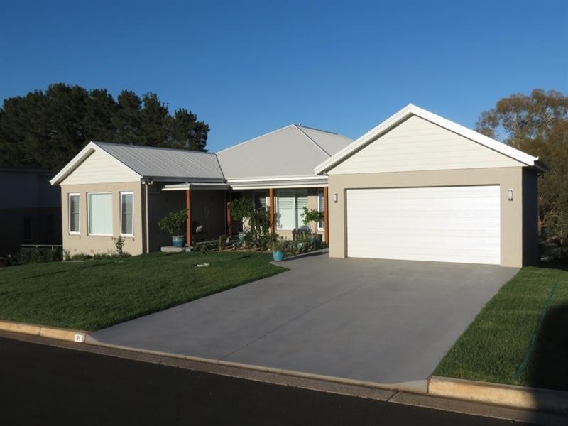 31 Melaleuca Way, Orange NSW 2800