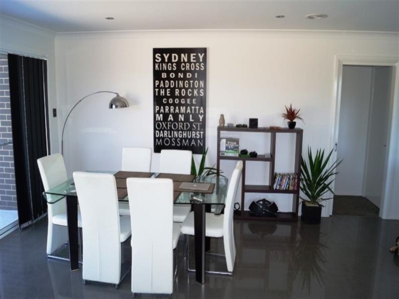 10 Dimboola Way, Orange NSW 2800