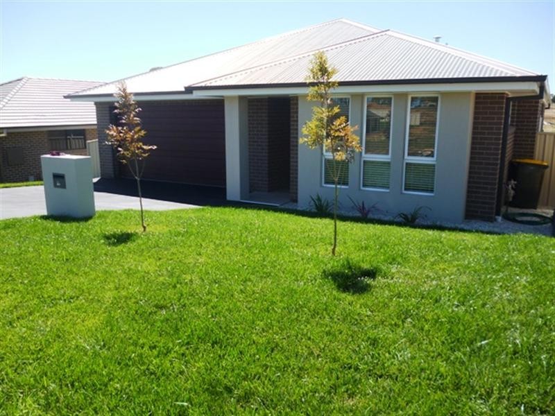 2a Downey Crescent, Orange NSW 2800