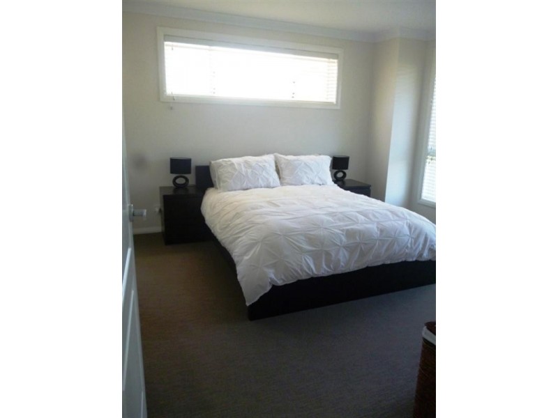 2a Downey Crescent, Orange NSW 2800