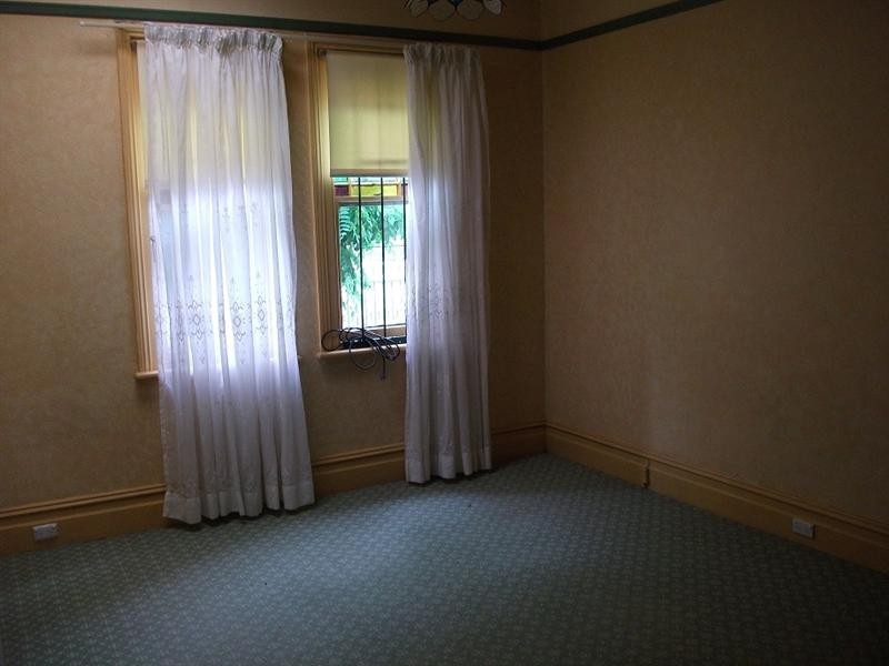 55 Sampson Street, Orange NSW 2800