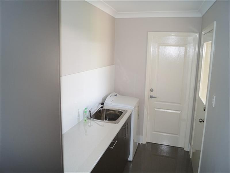 24 Emerald Street, Orange NSW 2800