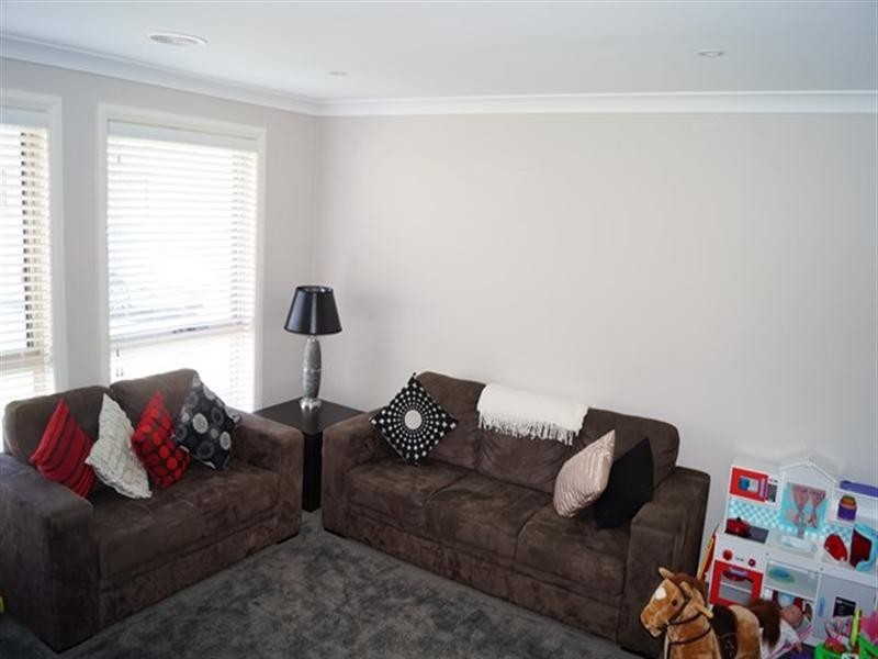 24 Emerald Street, Orange NSW 2800