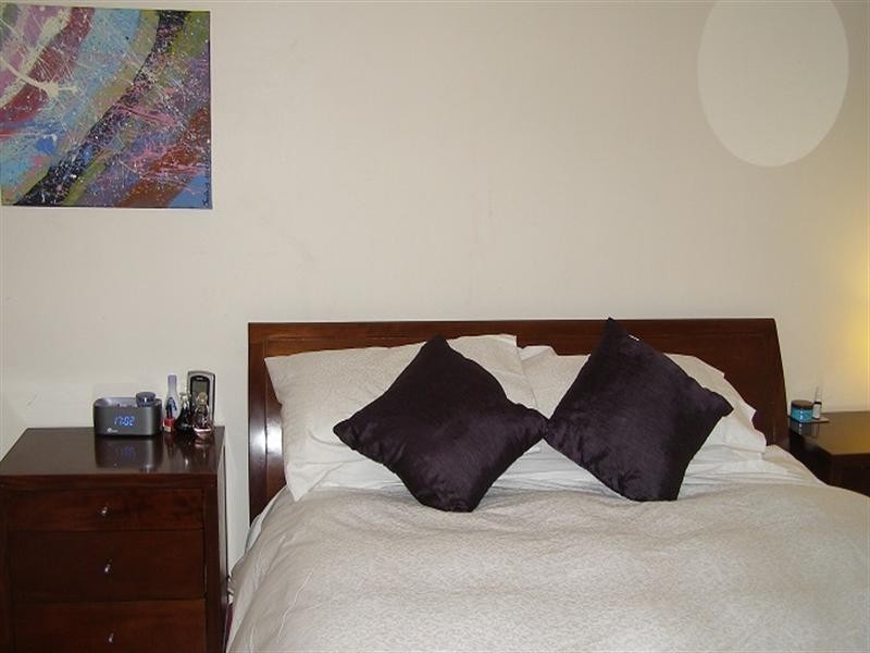 11 Burrendong Way, Orange NSW 2800