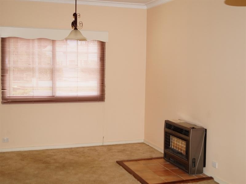130 Bathurst Road, Orange NSW 2800