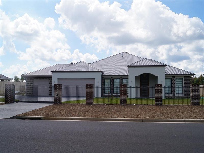 40 Farrell Road, Orange NSW 2800 Ray White Orange Withdrawn