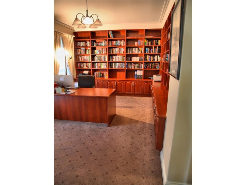 104 Lysterfield Road, Orange NSW 2800