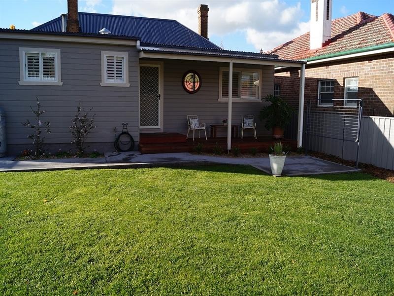 80 Moulder Street, Orange NSW 2800