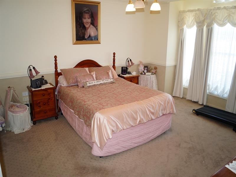 376 The Escort Way, Orange NSW 2800