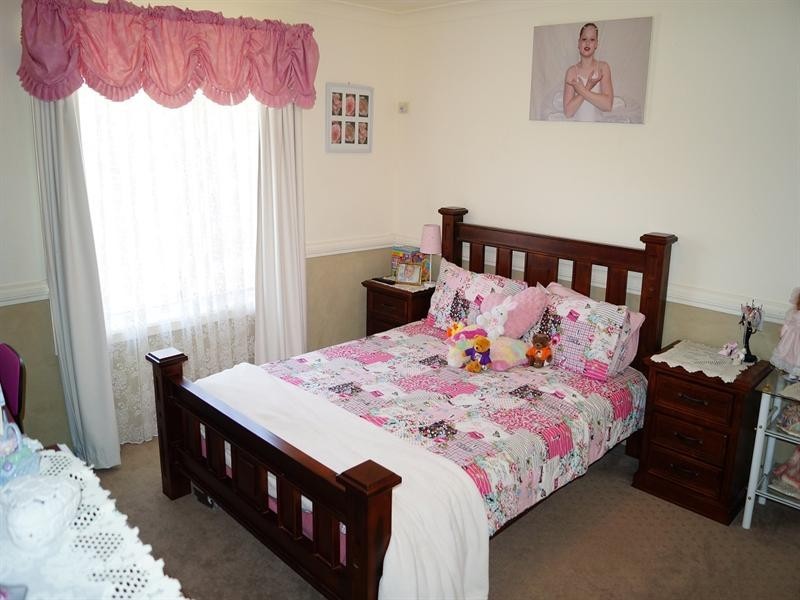376 The Escort Way, Orange NSW 2800