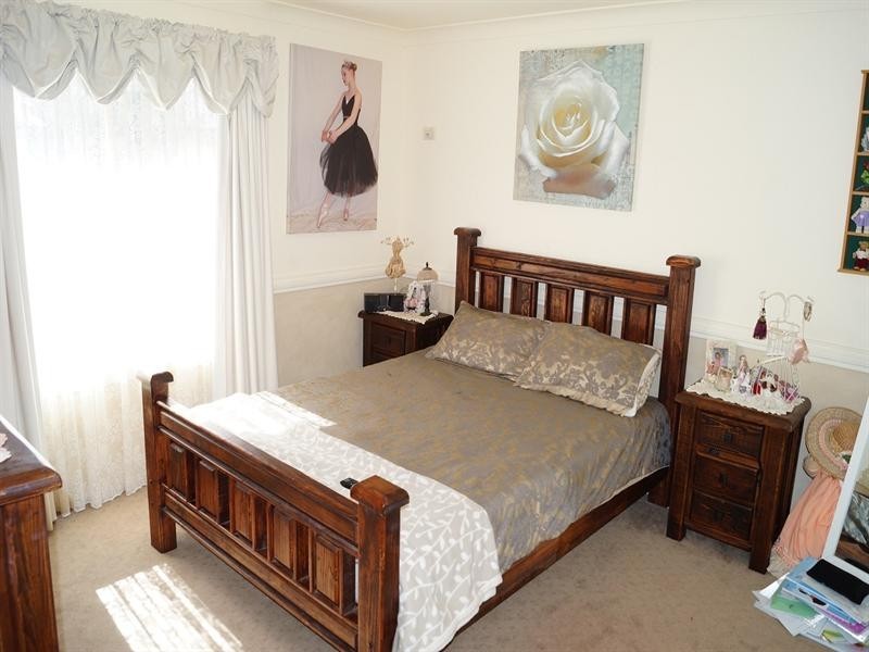 376 The Escort Way, Orange NSW 2800