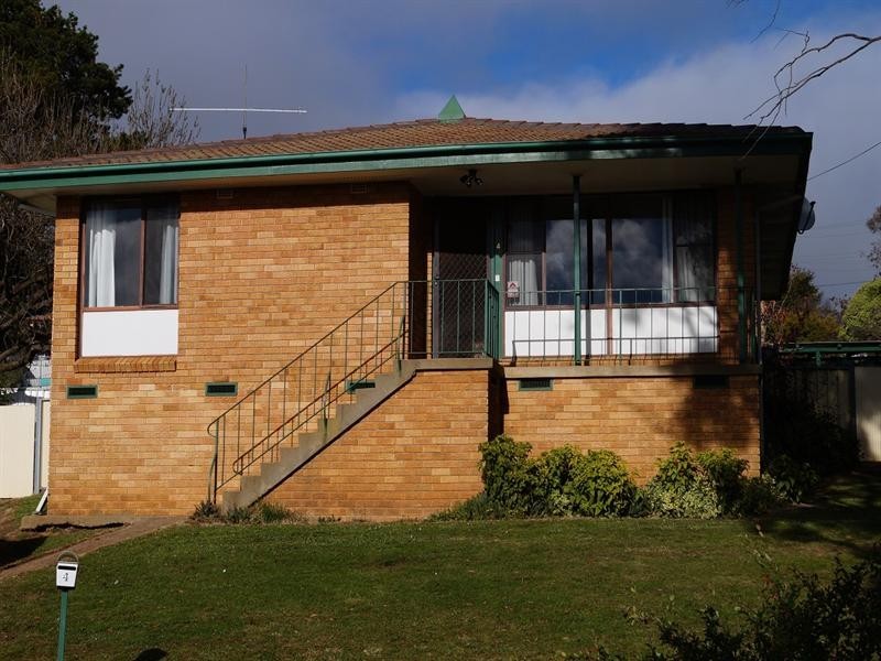 4 Tarawell Crescent, Orange NSW 2800