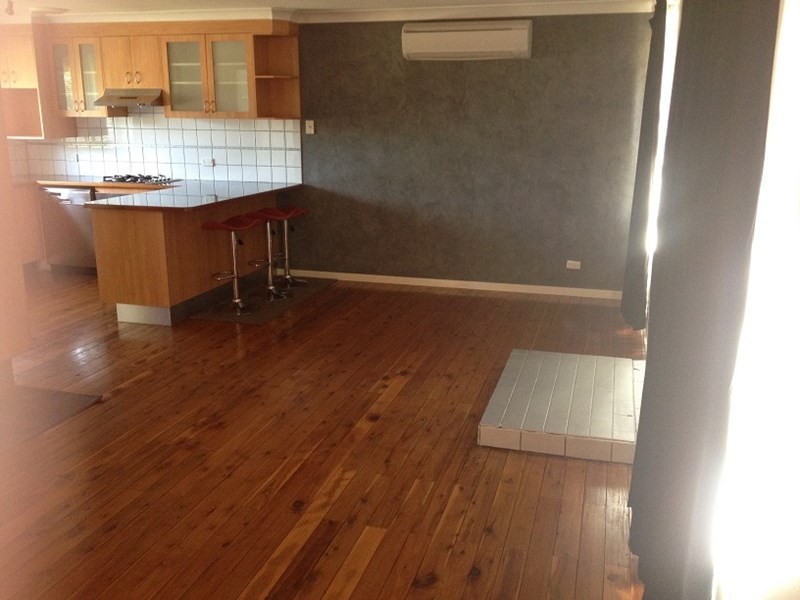 33 Seymour Street, Orange NSW 2800