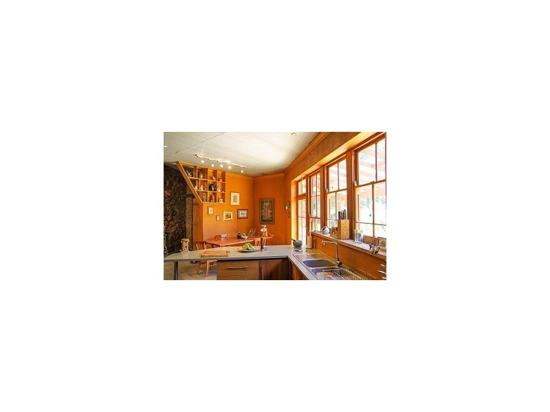 1847 Burrendong Way, Orange NSW 2800