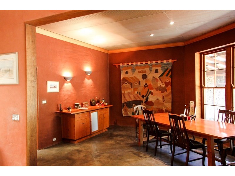 1847 Burrendong Way, Orange NSW 2800