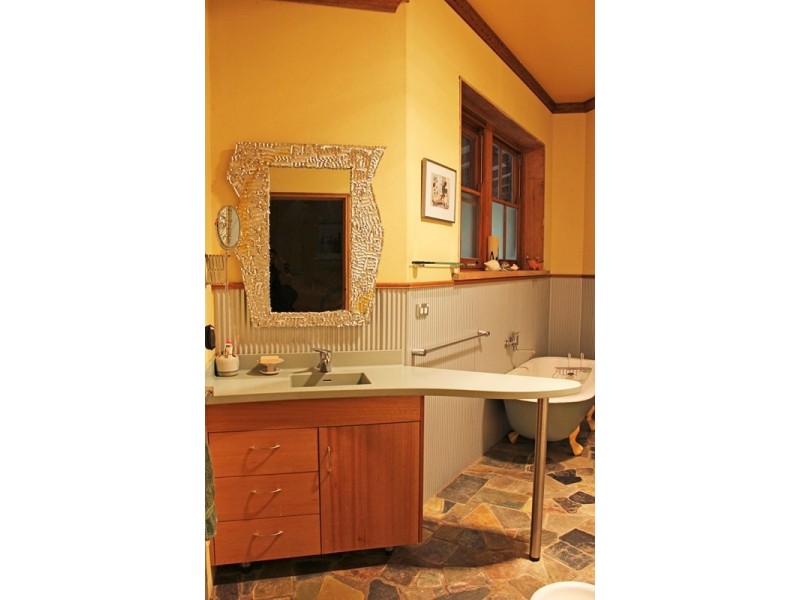 1847 Burrendong Way, Orange NSW 2800