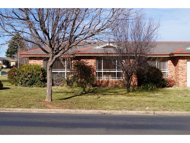 1 Taronga Avenue, Orange NSW 2800