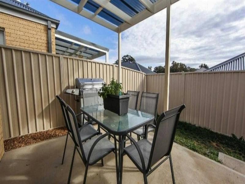 71 Brooklands Drive, Orange NSW 2800