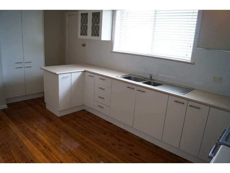 140 Sampson Street, Orange NSW 2800