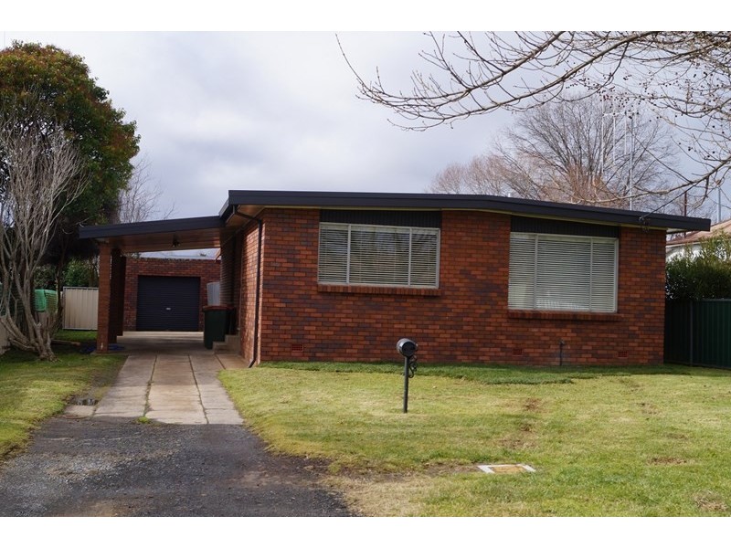 140 Sampson Street, Orange NSW 2800