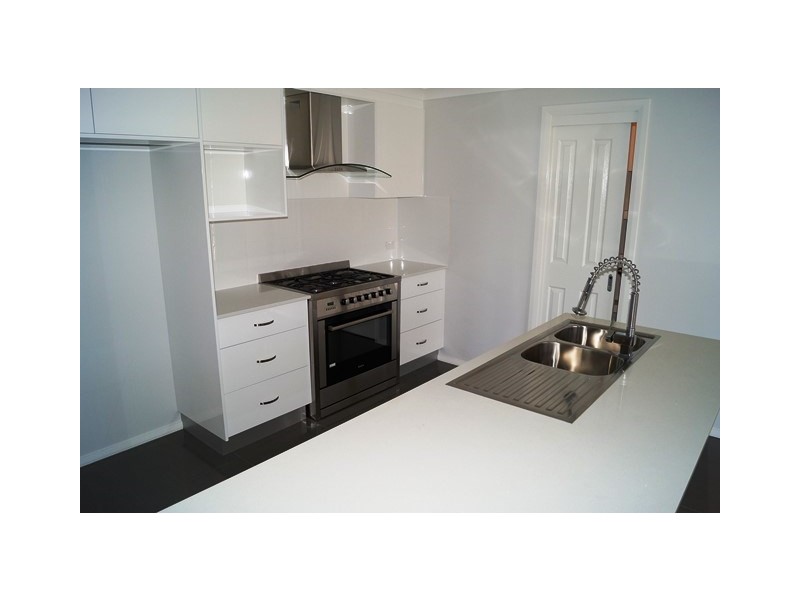 23 Molloy Drive, Orange NSW 2800