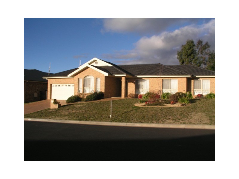 38 Olympic Drive, Orange NSW 2800