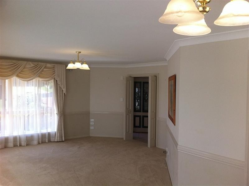 11 Hoskins Place, Orange NSW 2800