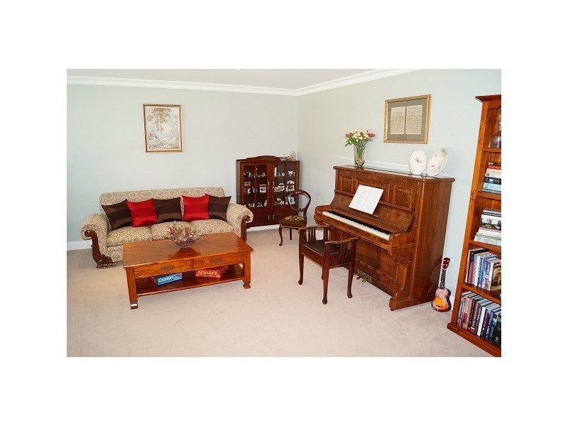 40 William Maker Drive, Orange NSW 2800