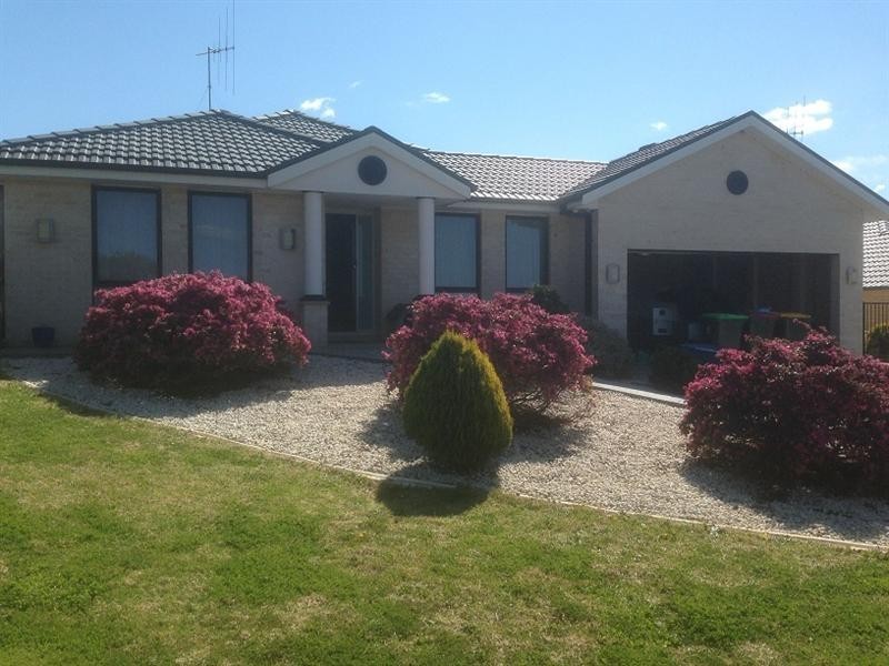 9 Emily Place, Orange NSW 2800