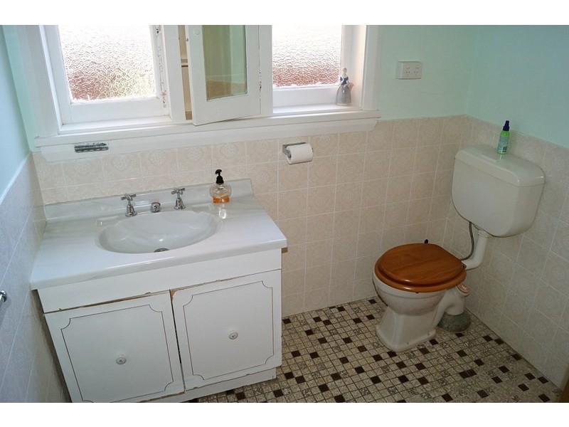 115 Lords Place, Orange NSW 2800