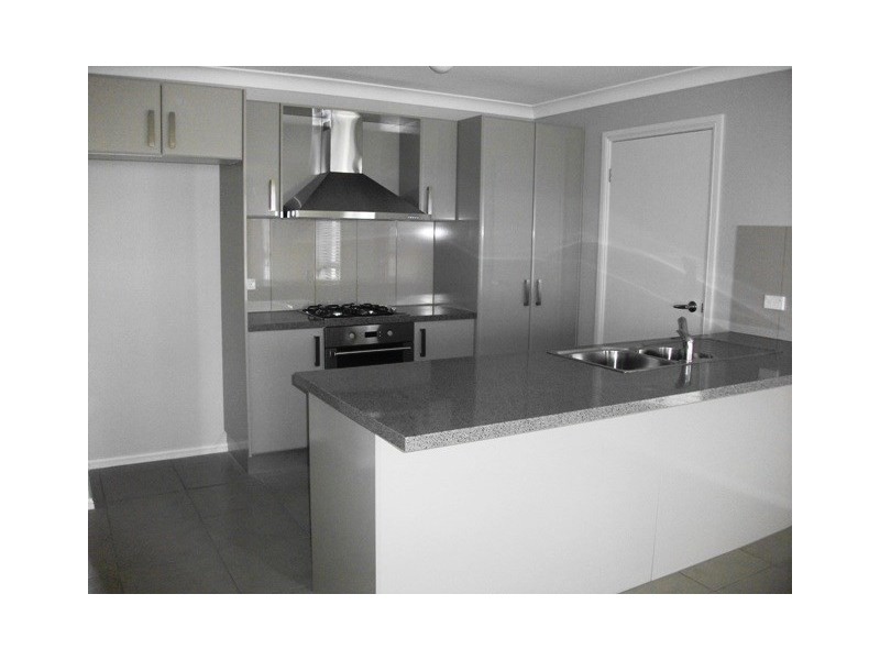 60 Botanic Way, Orange NSW 2800