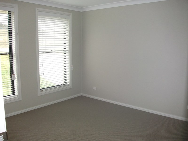 60 Botanic Way, Orange NSW 2800