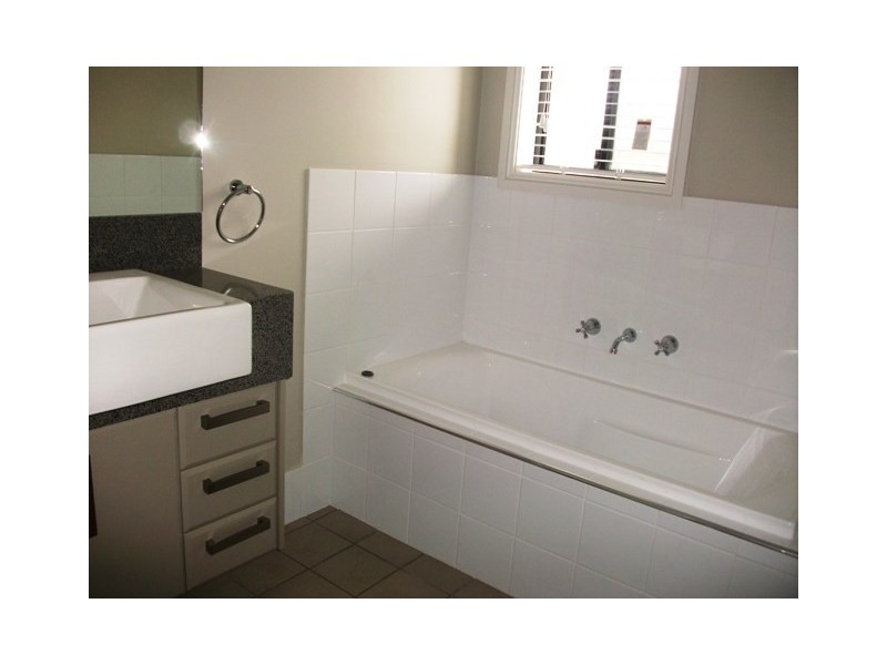 60 Botanic Way, Orange NSW 2800