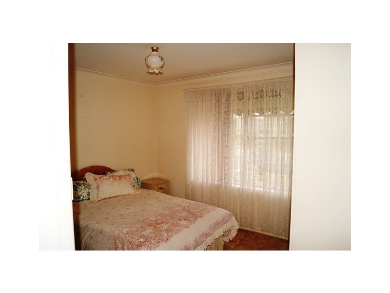 12 Legacy Avenue, Orange NSW 2800