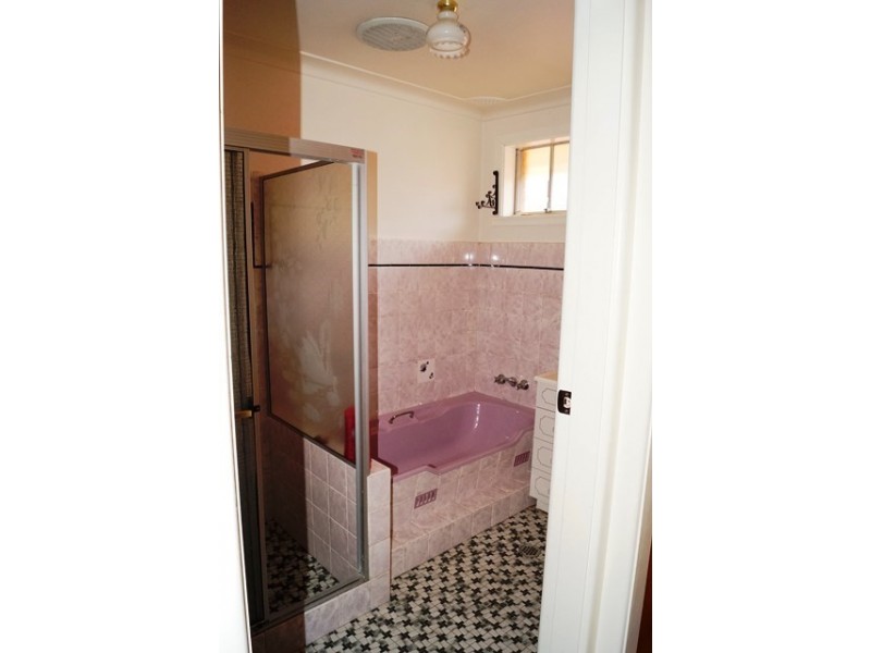 12 Legacy Avenue, Orange NSW 2800