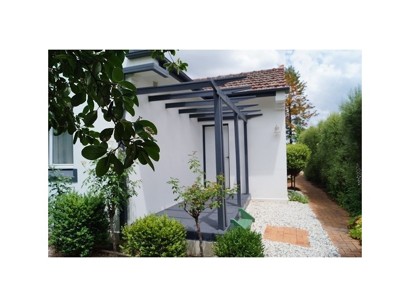 111 Lords Place, Orange NSW 2800