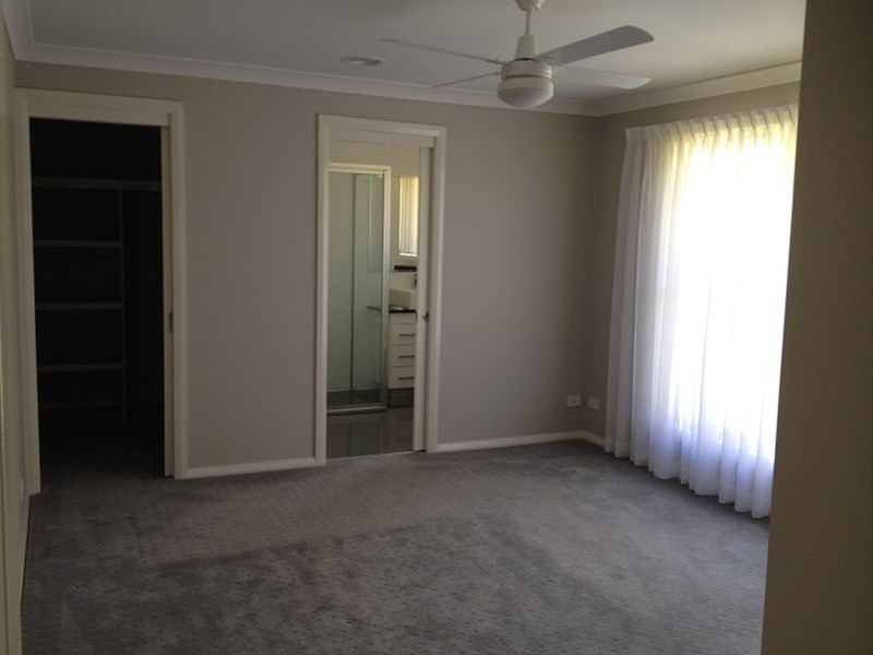 7 Sunburst Avenue, Orange NSW 2800