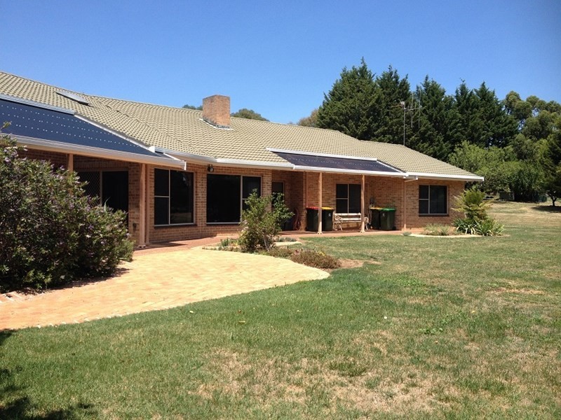 11 Carwoola Drive, Orange NSW 2800